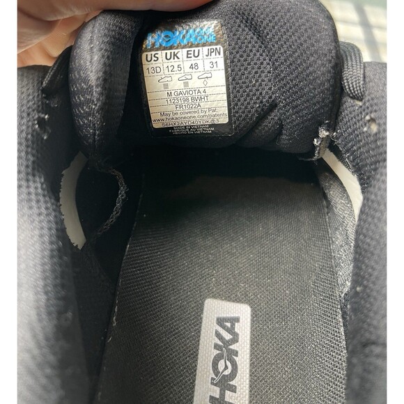 Athletic_Shoes